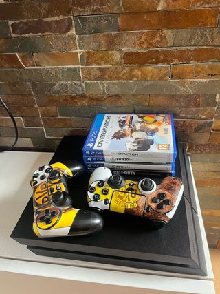PS4 1TB más dos mandos Sony más juegos 