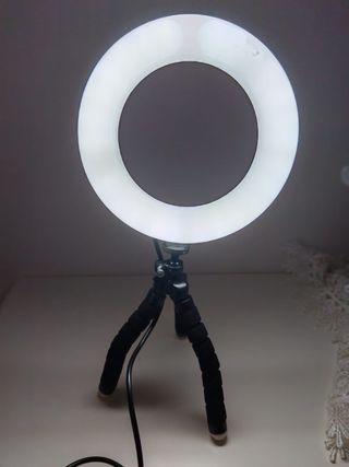 Luce a cerchio con Treppiede