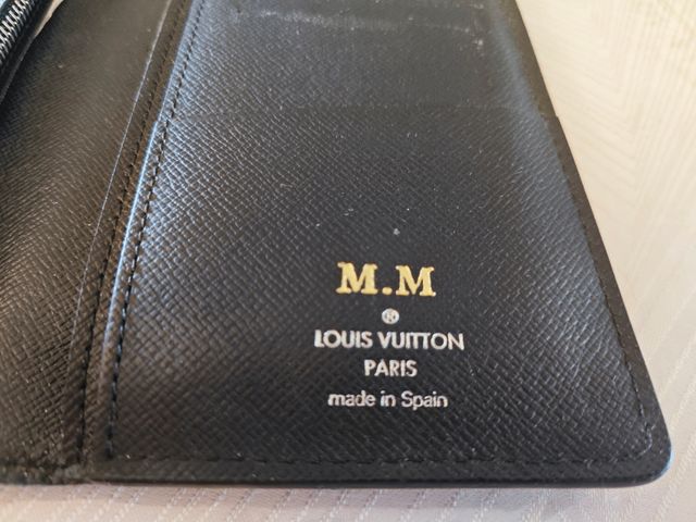 Louis Vuitton Cartera Brazza Épi Piel