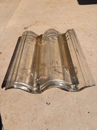 Teja de vidrio portuguesa doble romana