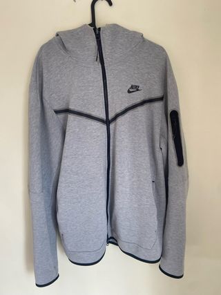 Nike tech gris 