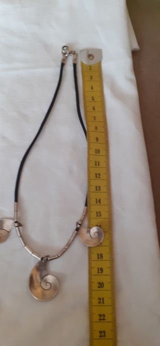 Gargantilla de plata con cordon negro