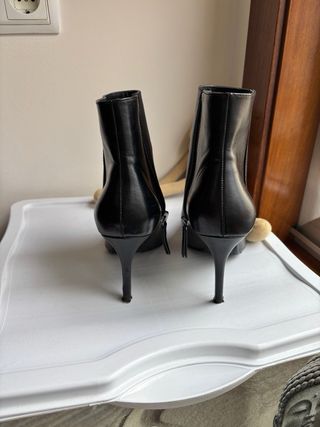 Botines Bershka. 