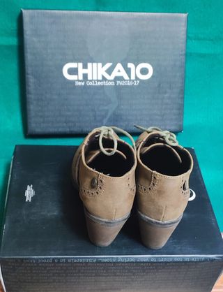 Zapatos Castellanos talla 35 Chika 10 
