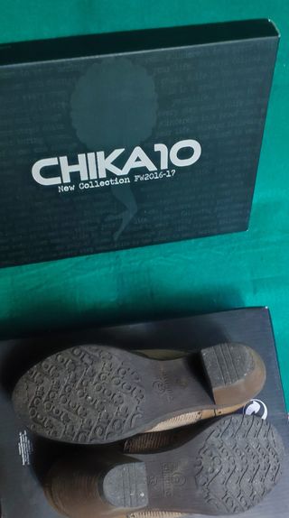 Zapatos Castellanos talla 35 Chika 10 