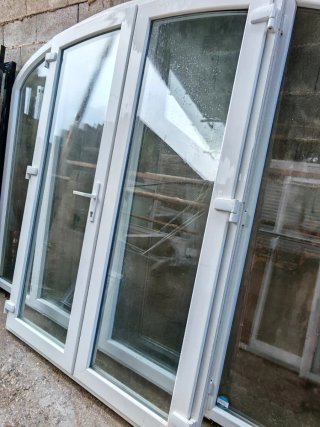 Balconera 150 x 215 arco