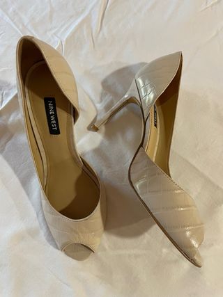 Zapato beige de Tacon Fino