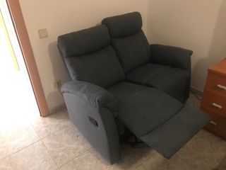 Sofá reclinable 2 plazas gris – Nuevo a estrenar