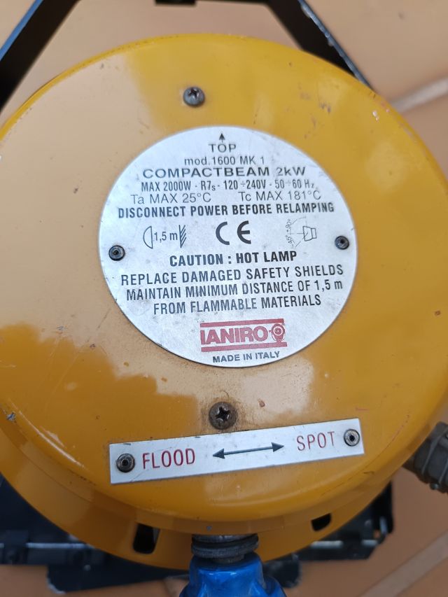 Focos IANIRO 2000W buen estado