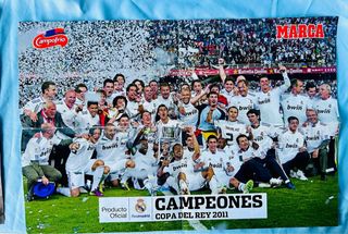 Lote Diario Marca Futbol Pósters Guias Extras