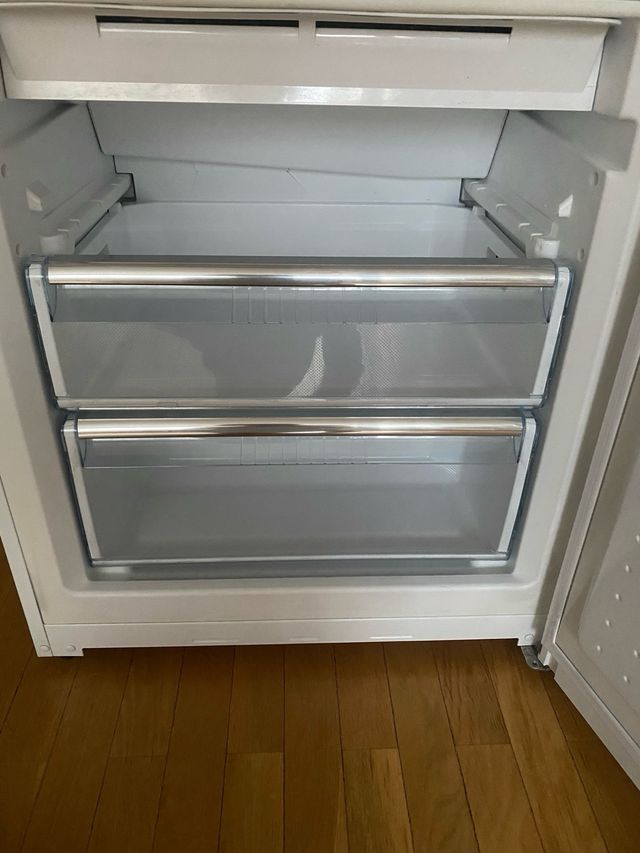 Accesorios frigorifico Bosch KGN49AW22