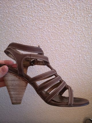 Sandalias tacón de tiras Lodi