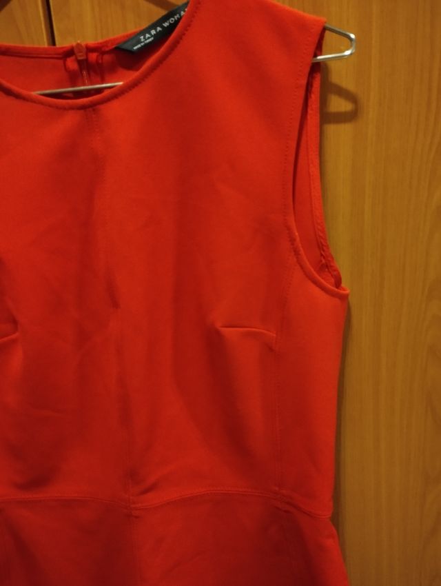 Vestido rojo Zara