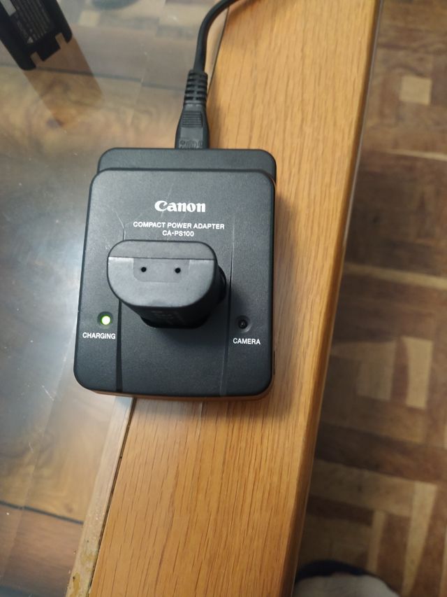 Cargador cámara