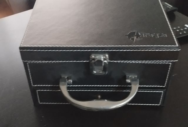 Set de vino, abrebotellas, maletín 