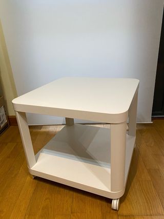 TINGBY Mesa auxiliar con ruedas blanco 50x50 cm