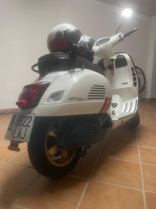 VESPA GTS SUPER 300 CC