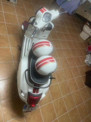 VESPA GTS SUPER 300 CC