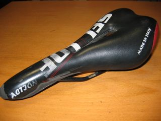 Sillin Selcof ancho 137mm.