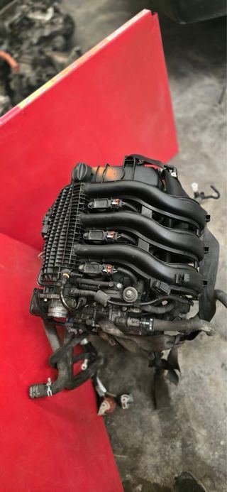 Motor PEUGEOT 208 I CA CC 1.2 VTI 82 HM01  2012201