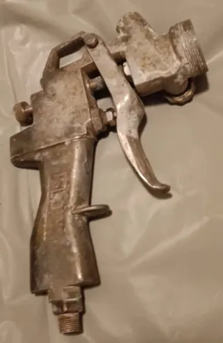 Pareja pistolas barnizar antiguas