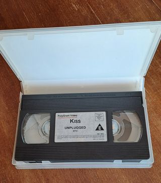 Kiss – MTV Unplugged VHS