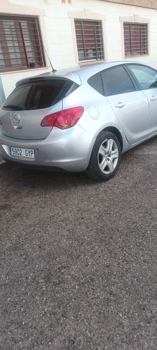 opel astra 1.7 110 2010
