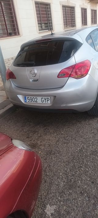 opel astra 1.7 110 2010