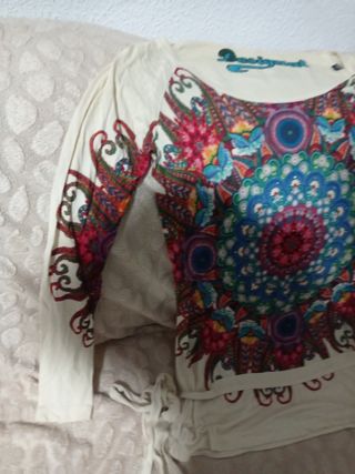 Top o camiseta desigual 