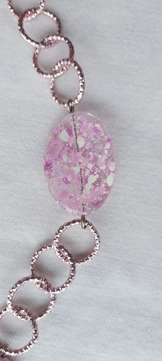 Collana con fiore, resine, fucsia