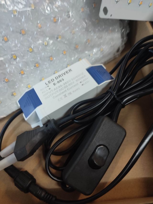 Lampada da giardino per interni a due pannelli NUOVA