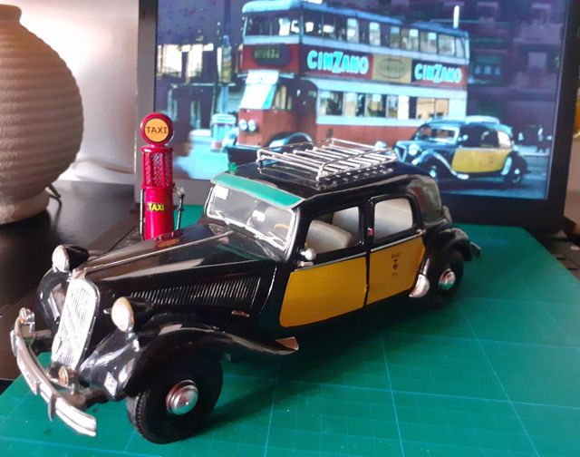 Taxi Barcelona Citroen 15CV 6 Cyl