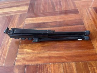 Atril negro de partituras