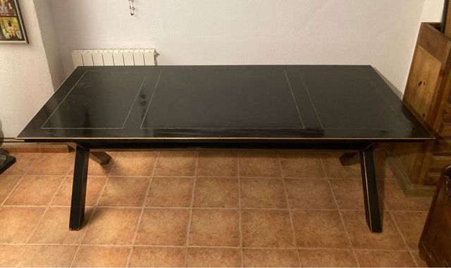 Mesa de madera grande para comedor