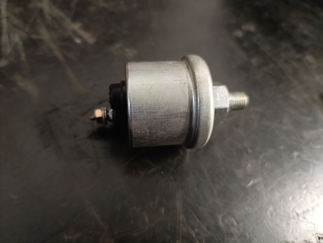 Sensor presión de aceite