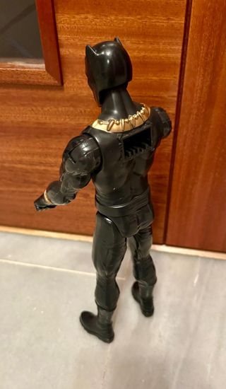 Figura grande Black Panther de Marvel