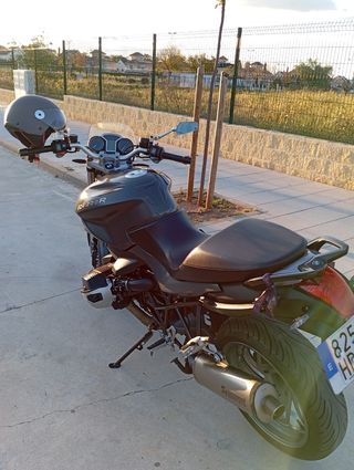 Moto BMW R1200R