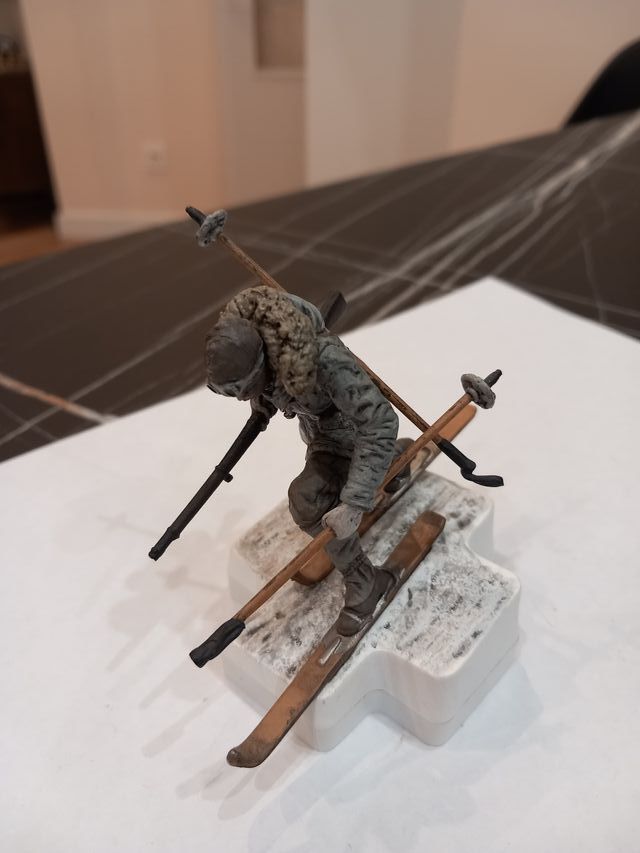 ESQUIADOR DEL JUEGO BATTELFIELD GRAN DETALLE