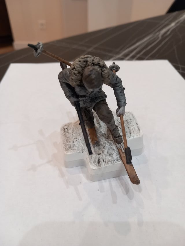 ESQUIADOR DEL JUEGO BATTELFIELD GRAN DETALLE