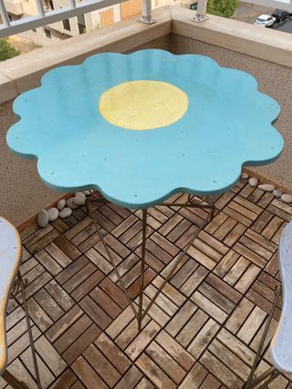 conjunto de mesa y sillas