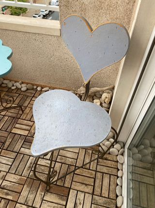 conjunto de mesa y sillas