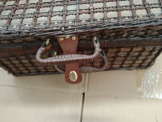 Cesta de picnic de mimbre