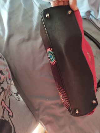 Bolso desigual de tela auténtico