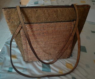 BOLSO PARA COLGAR DE CORCHO