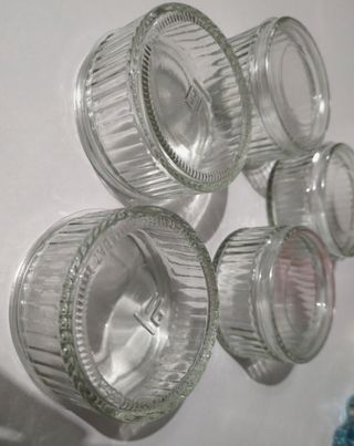 Coppette di vetro con coperchio