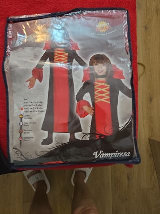 Disfraz talla M echo en modista.