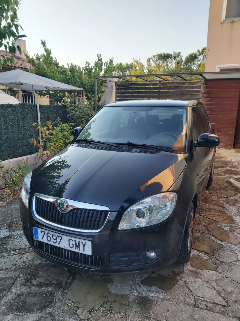 Skoda Fabia 2009 - foto 1