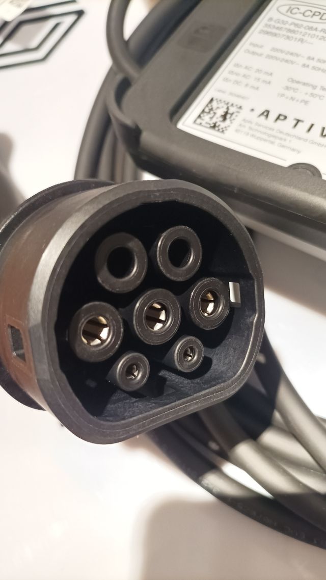 Cargador tipo 2 mennekes coche eléctrico  phev ev