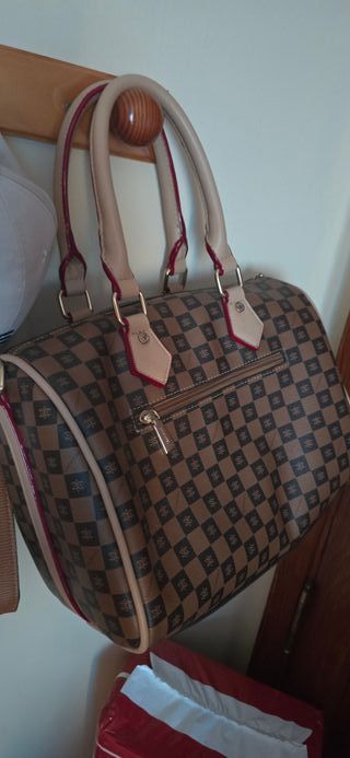 Bolso elegante mujer