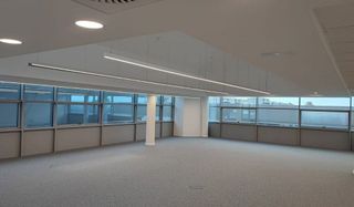 Oficina en alquiler en Port en Badalona